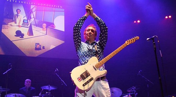 Punk heroes Buzzcocks pay tribute to Pete Shelley
