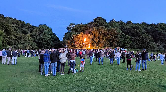 Jubilee Beacon Lighting in Priory Park, Reigate – in pictures